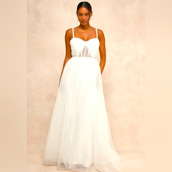 Lulus Dresses & Skirts - NWT Lulus wedding dress